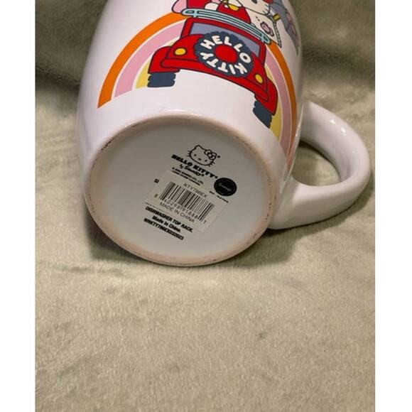 Hello Kitty Rainbows & Travels Ex-Large 25oz Ceramic Mug- NEW - Picture 6 of 6